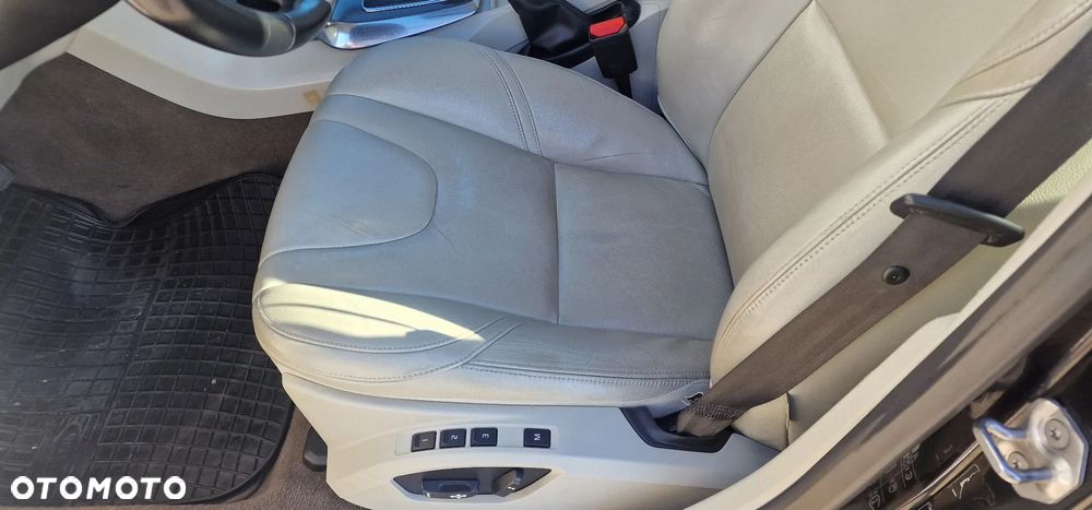 Volvo V40 D4 Summum - 8