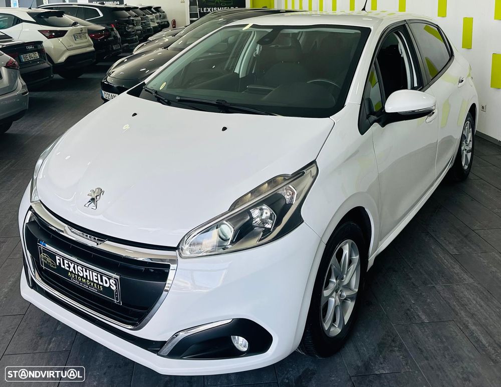 Peugeot 208 1.2 PureTech Allure - 6