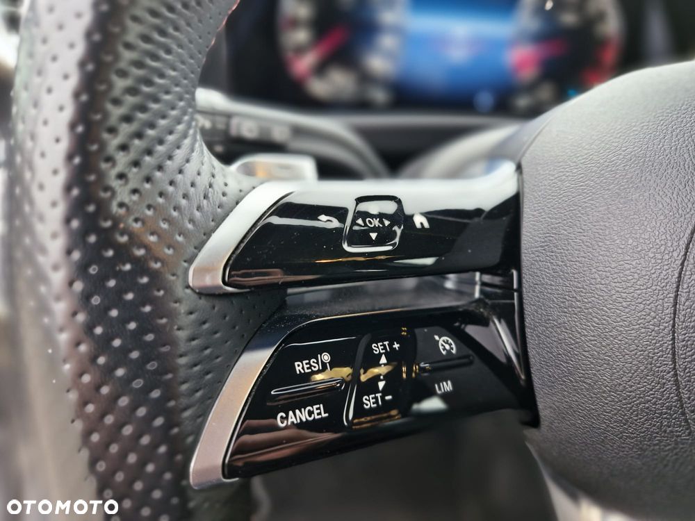 Mercedes-Benz Klasa A 200 AMG Line 7G-DCT - 31