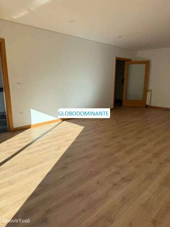 Apartamento T4 em S. Vítor em excelente localização - Grande imagem: 3/26