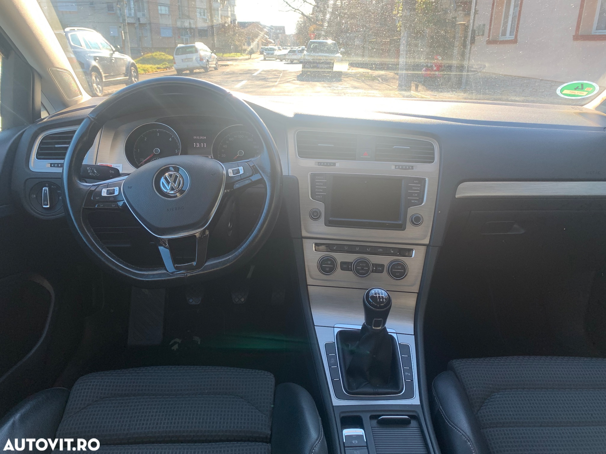 Volkswagen Golf 2.0 BlueTDI Highline - 7