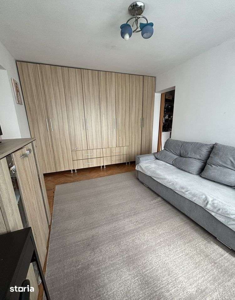 Apartament mobilat cu 3 camere, 56 mp, Zona strazii Buzau — fotografia 1