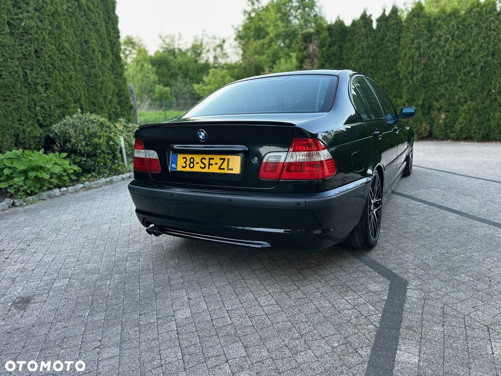 BMW Seria 3 325i Edition Sport - 36