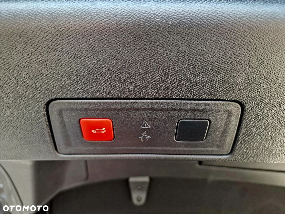 Peugeot 508 1.6 PureTech HYbrid4 Sport Engineered EAT8 - 23