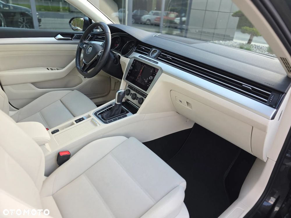 Volkswagen Passat 1.5 TSI EVO Highline DSG - 16