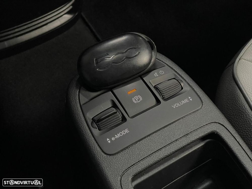 Fiat 500e La Prima - 30