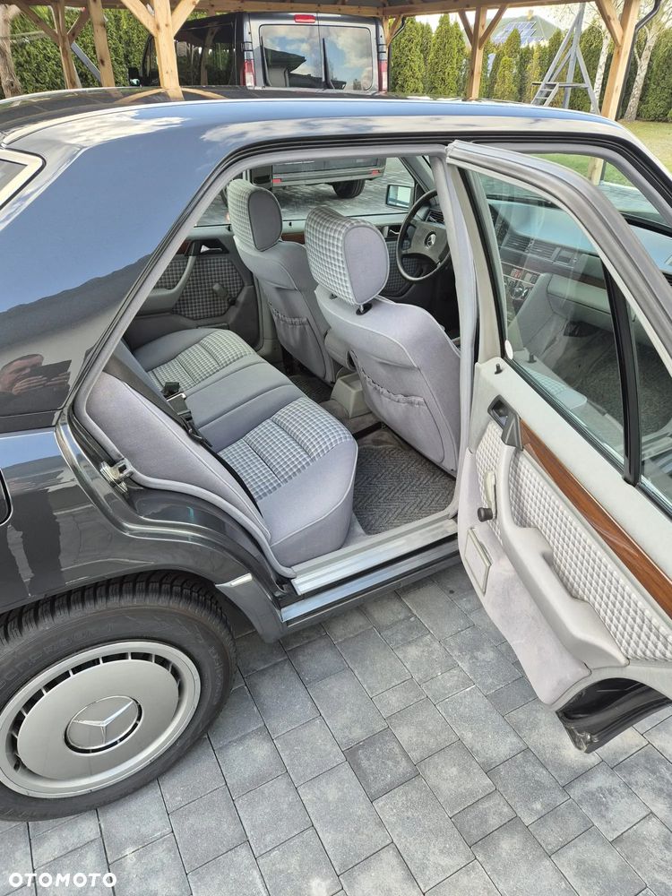 Mercedes-Benz W124 (1984-1993) - 9