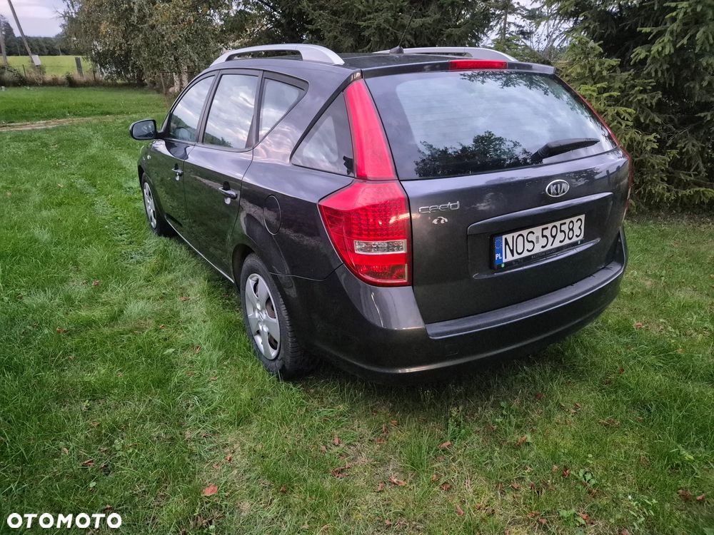 Kia Ceed 1.4 CVVT SW ISG Vision - 19