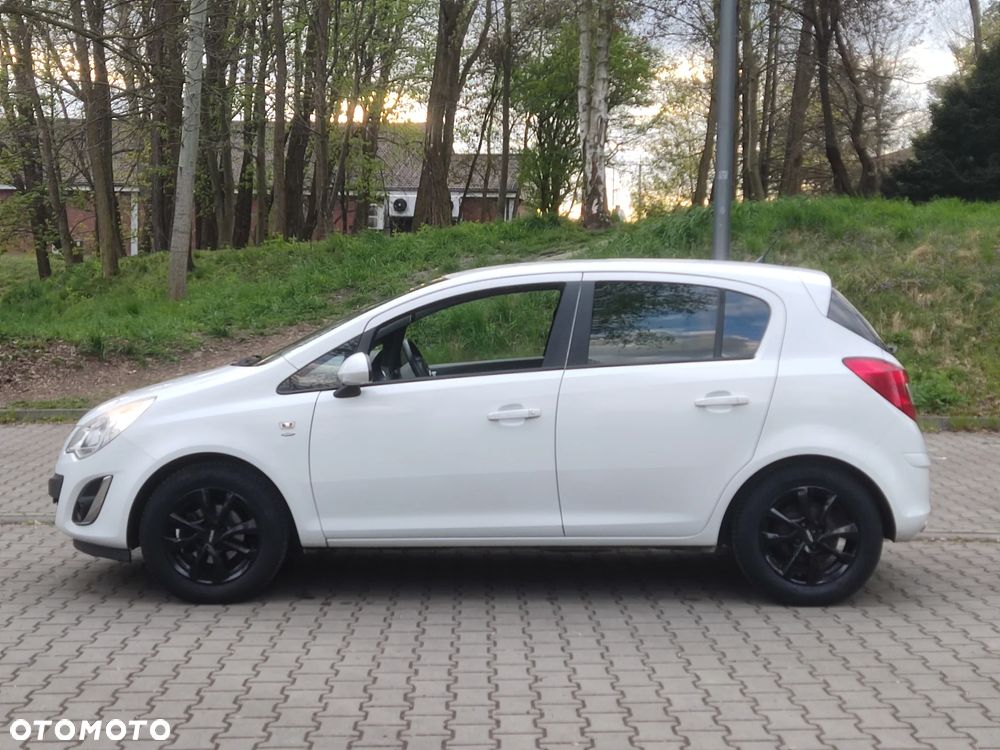 Opel Corsa 1.2 16V Cosmo - 33