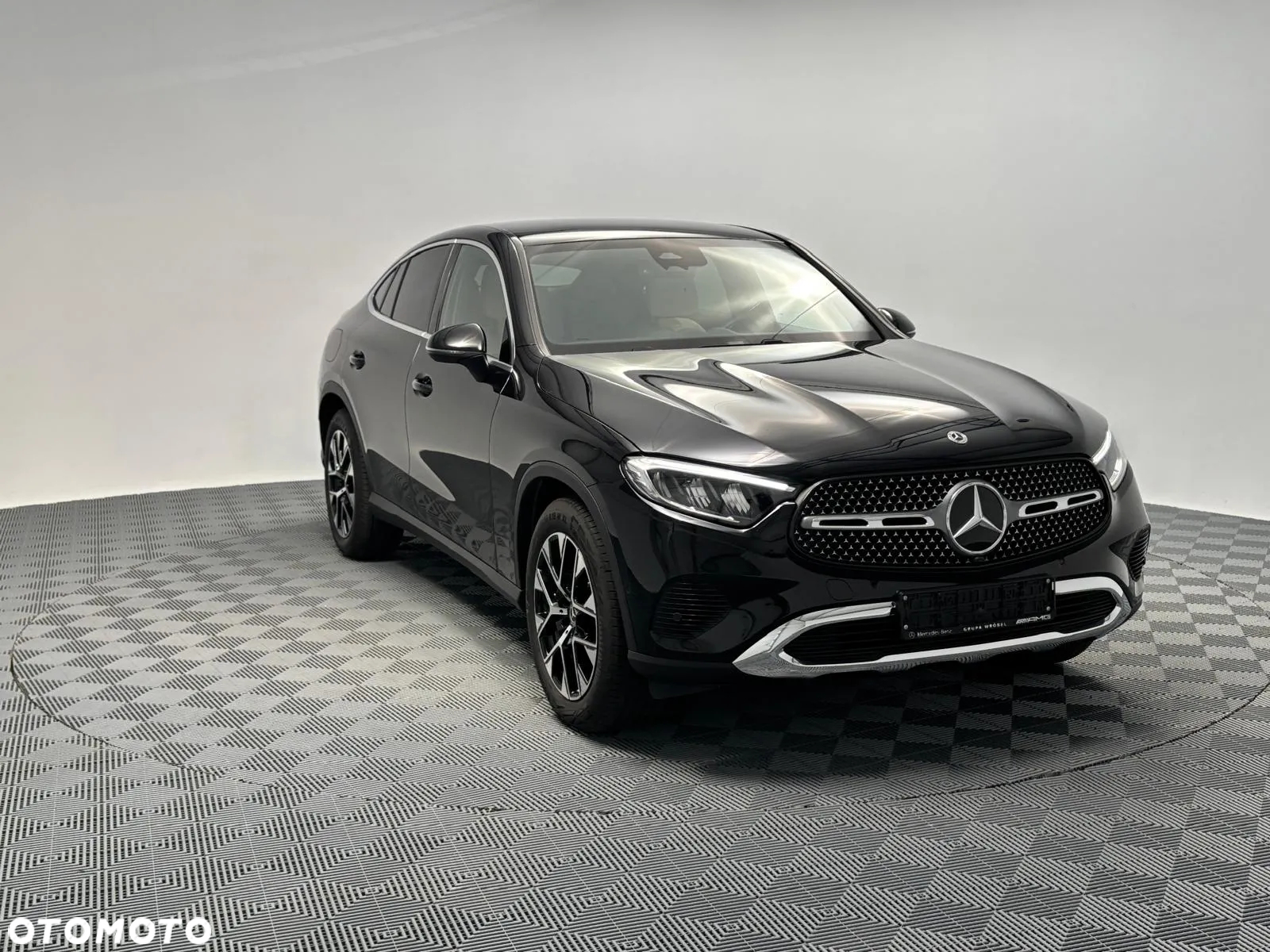 Mercedes-Benz GLC - 15