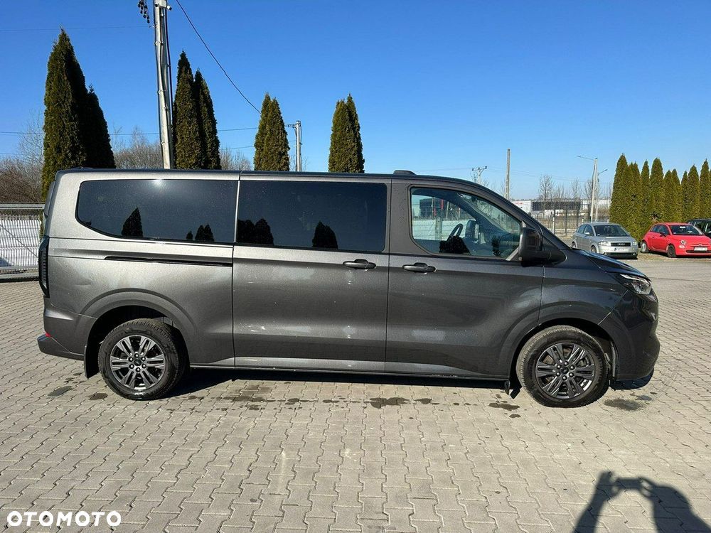 Ford Tourneo Custom - 7