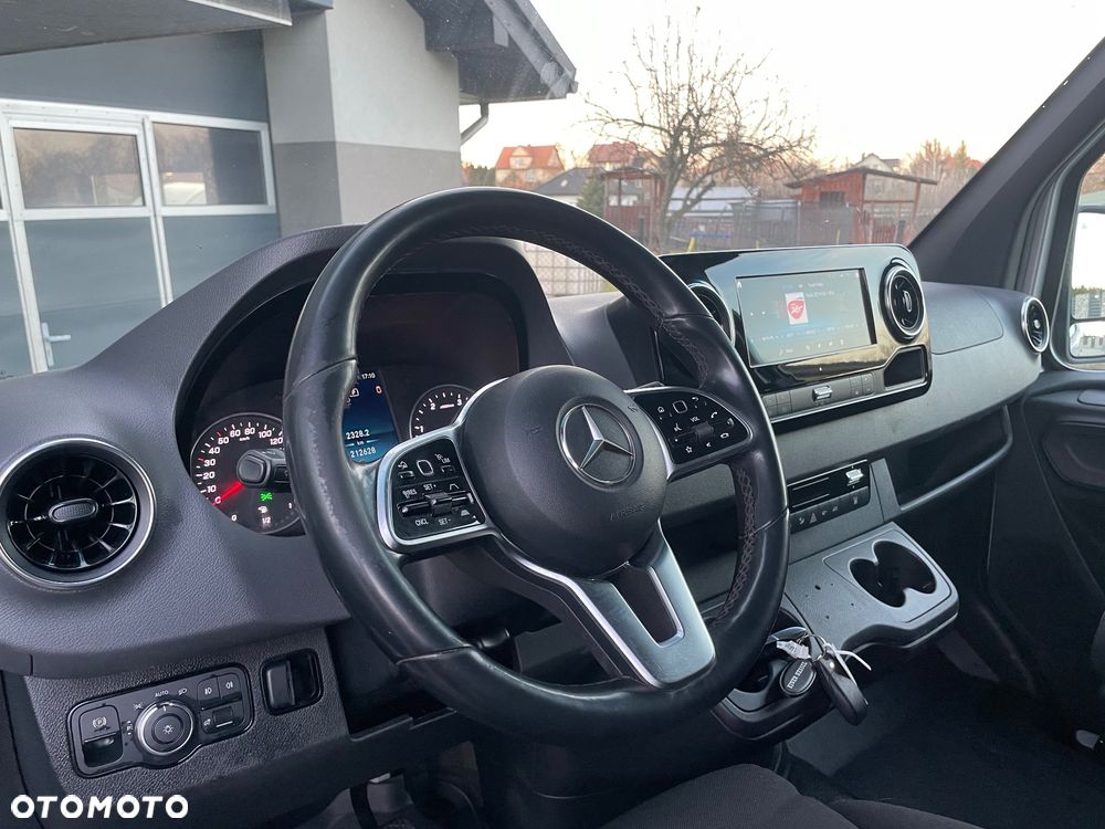 Mercedes-Benz SPRINTER 907 316 CDI - 18