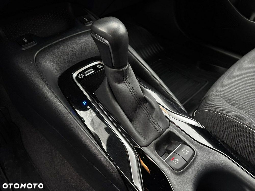 Toyota Corolla 2.0 Hybrid Comfort - 17