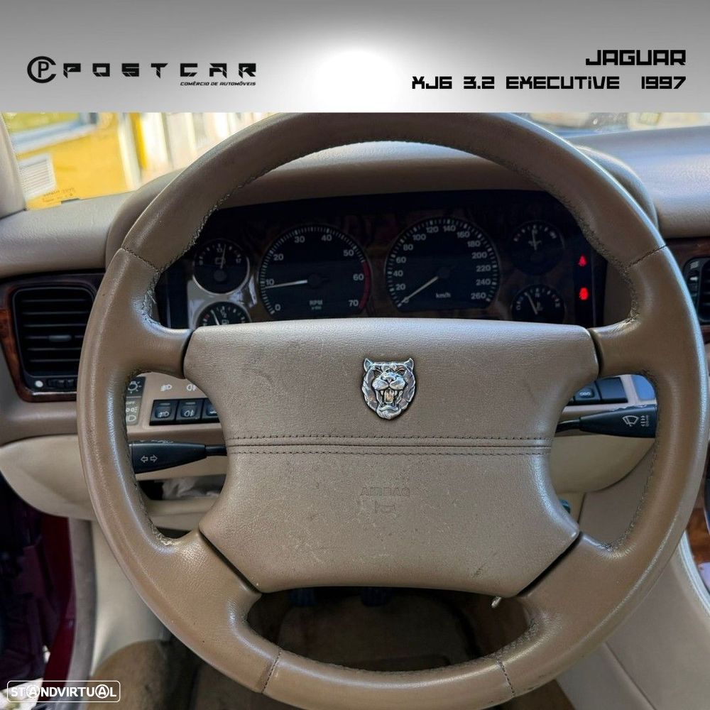 Jaguar XJ - 15