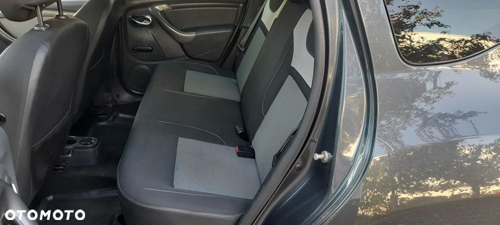 Dacia Duster 1.6 SCe Laureate S&S - 10