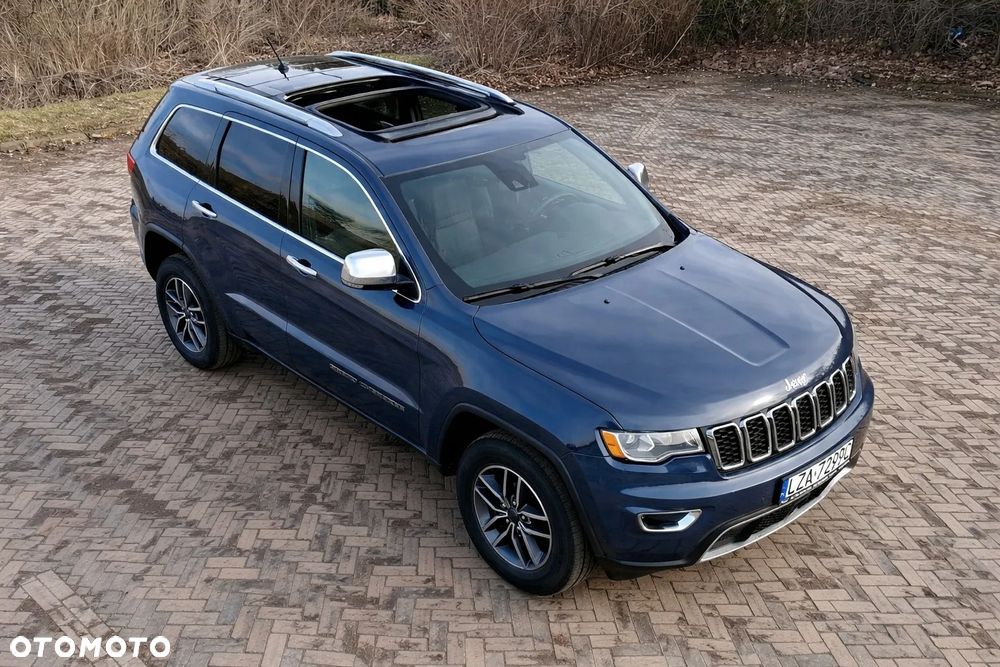Jeep Grand Cherokee - 1