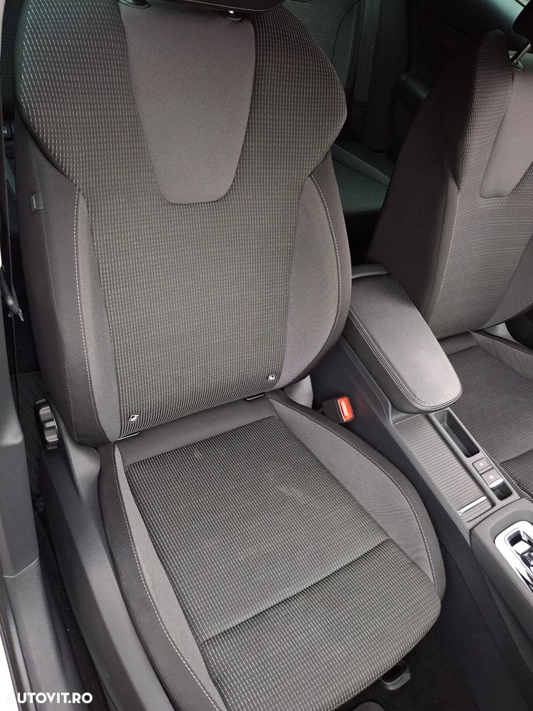 Skoda Octavia 2.0 TDI DSG Style - 30