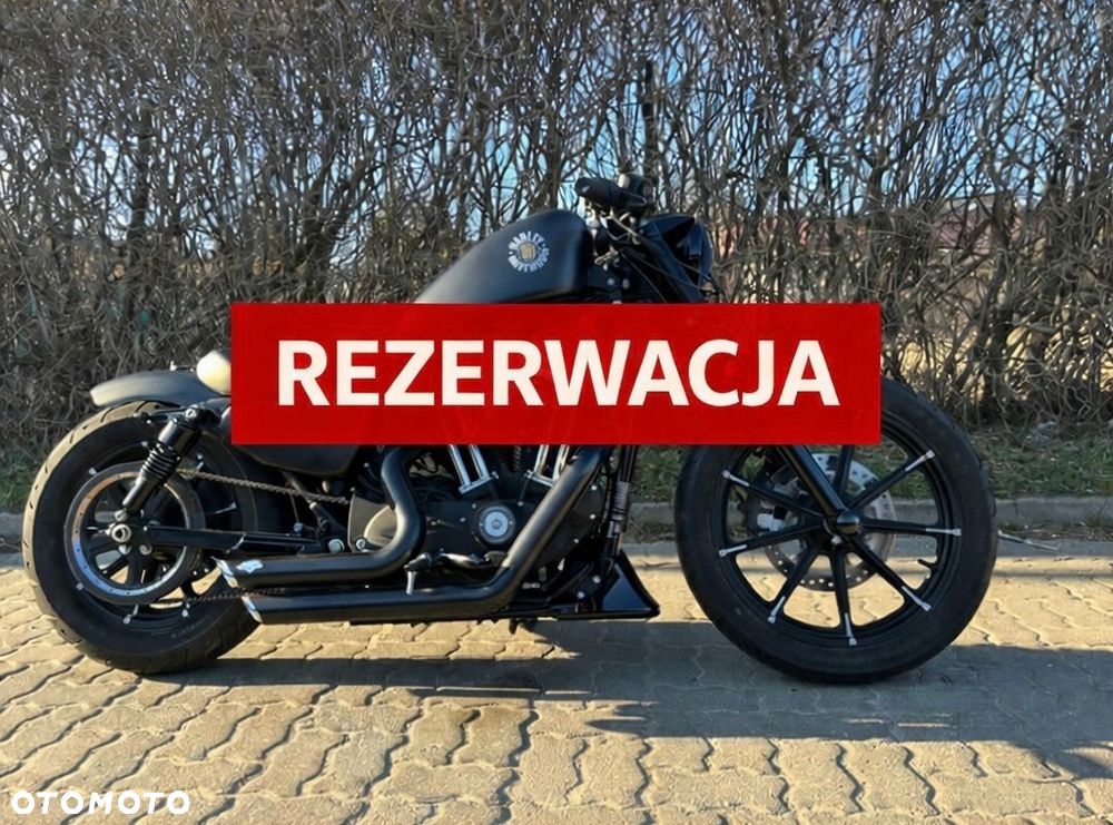 Harley-Davidson Sportster Iron 883 - 1