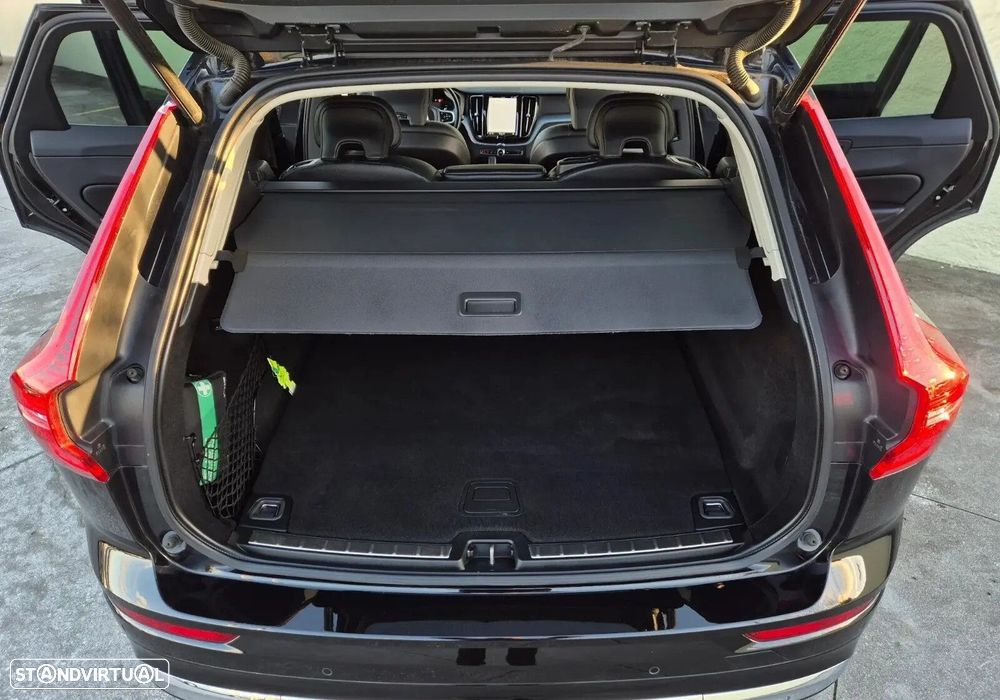 Volvo XC 60 T6 AWD Recharge Geartronic Inscription Expression - 11