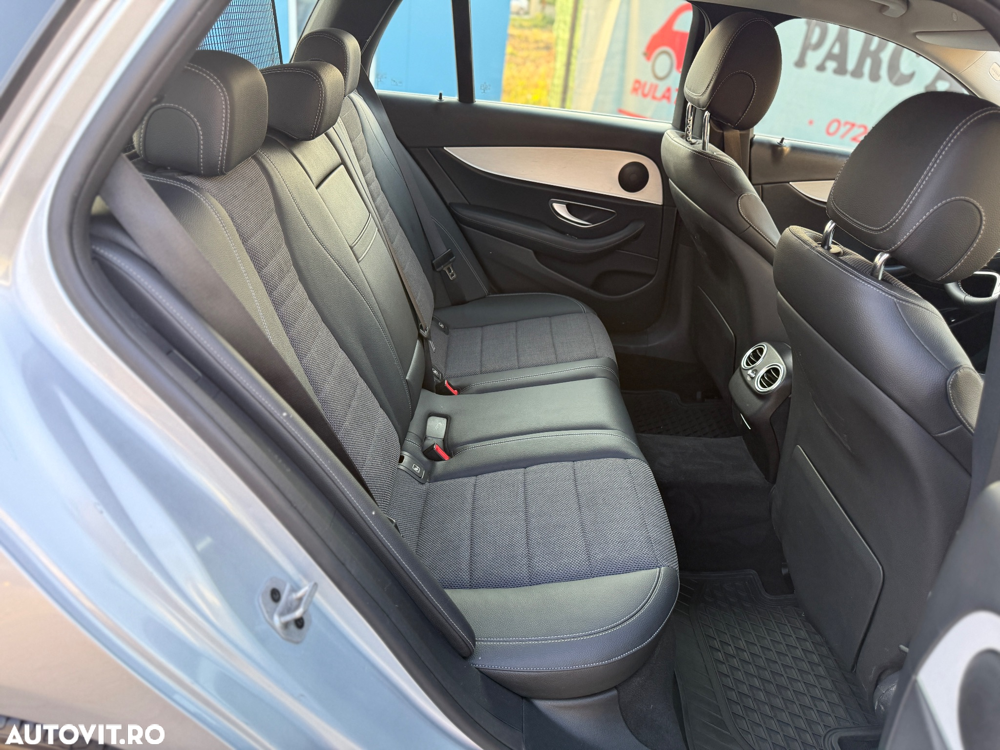 Mercedes-Benz E 220 d T 9G-TRONIC Avantgarde - 7