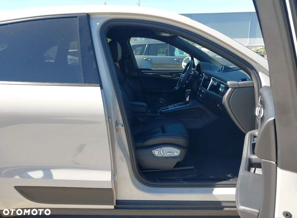 Porsche Macan - 10