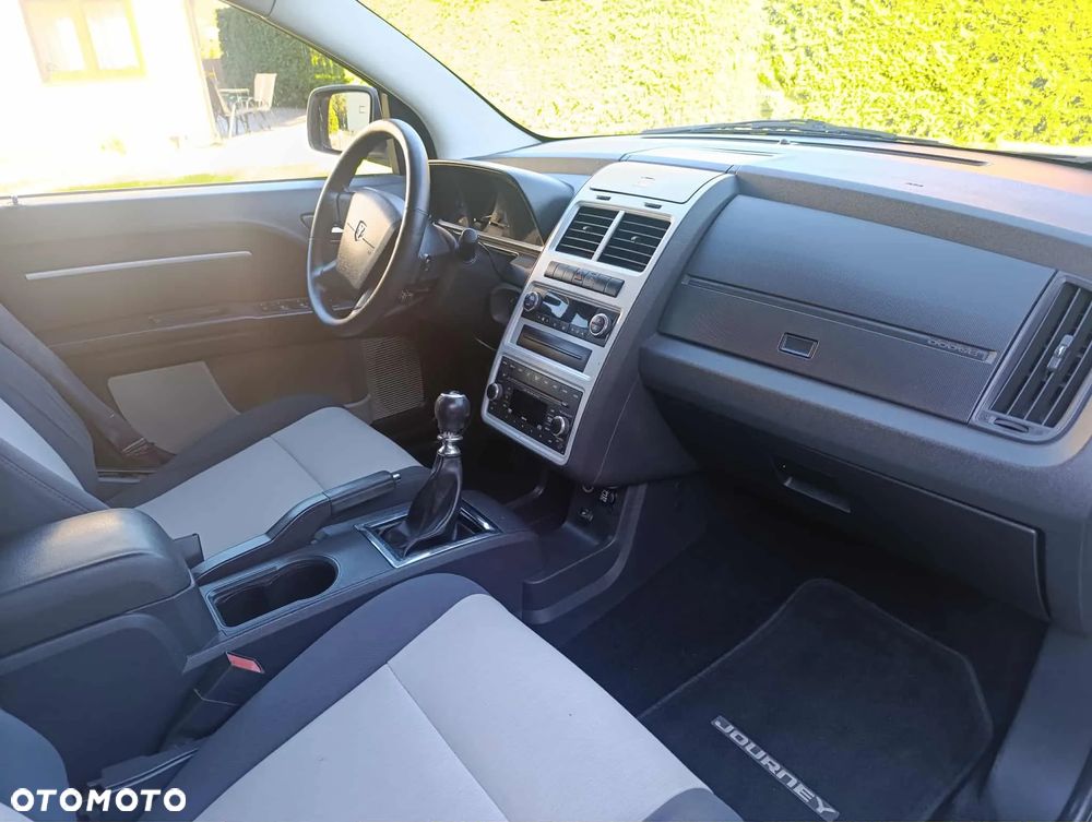 Dodge Journey - 10