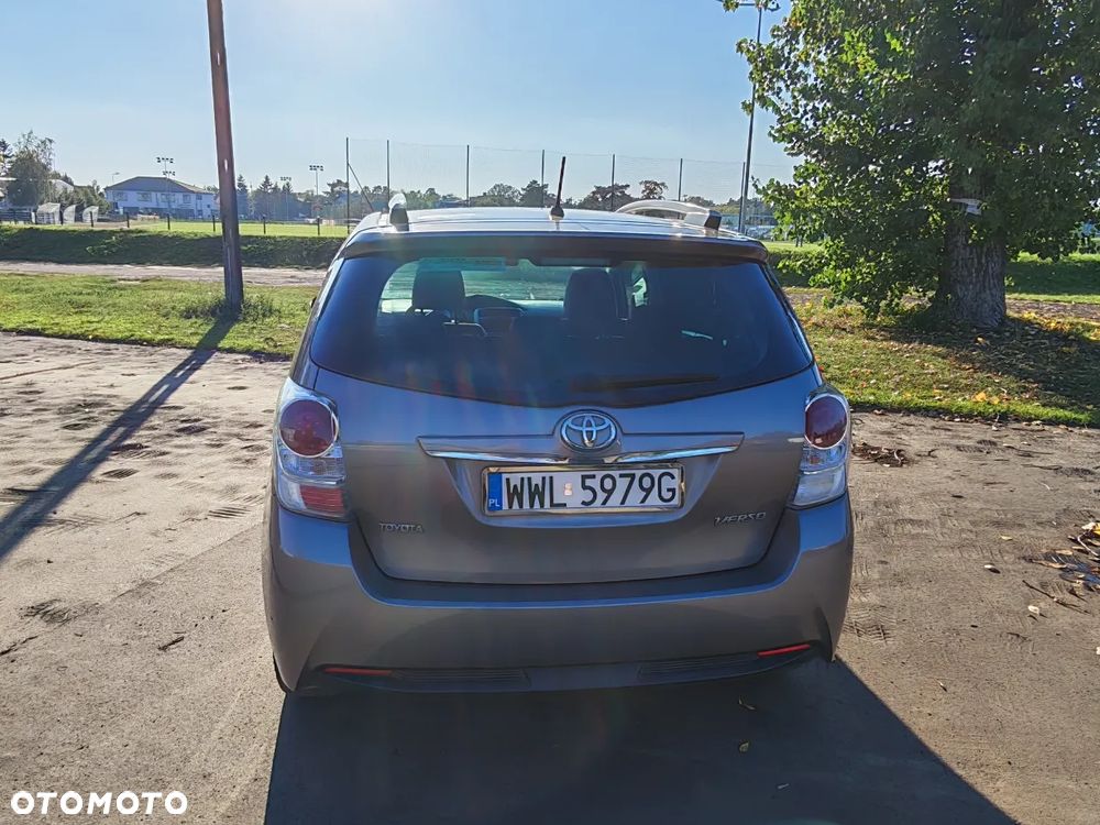 Toyota Verso - 8