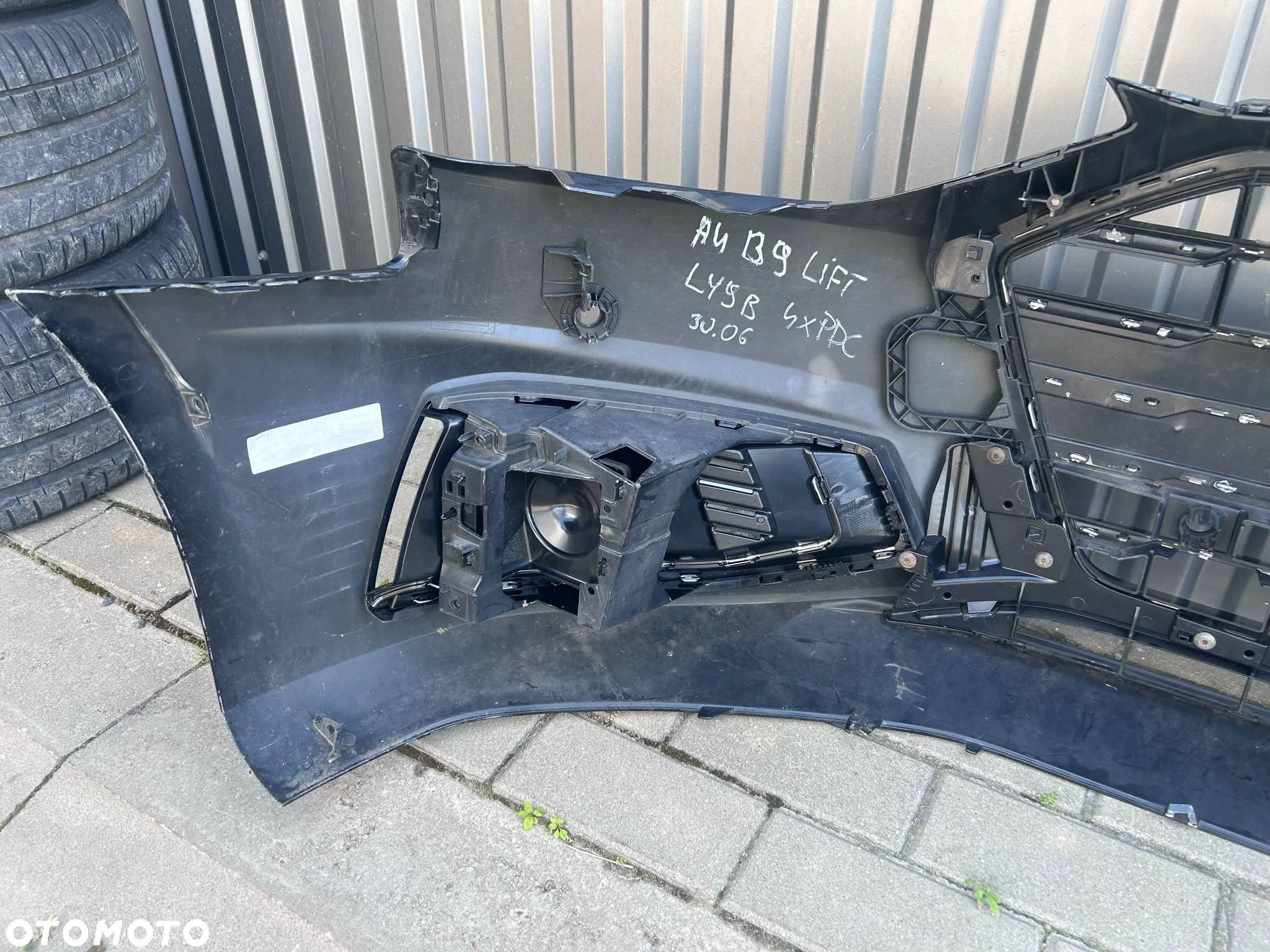 Audi A4 B9 FL Lift Zderzak Przedni Przód Kompletny LY9B 19-2024r 4xPDC - 6
