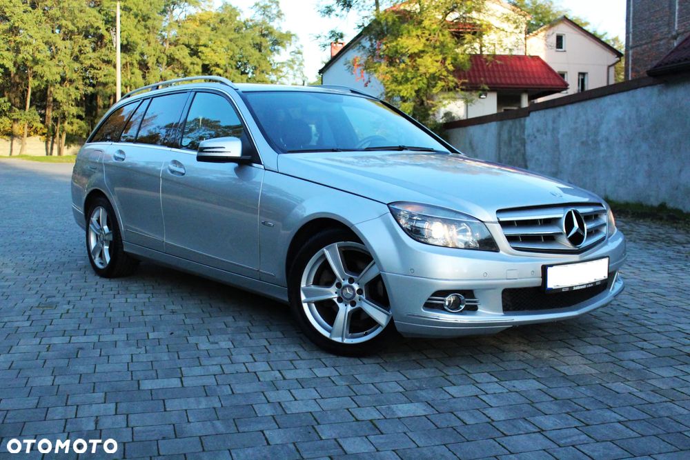 Mercedes-Benz Klasa C 180 T CGI Automatik BlueEFFICIENCY Avantgarde - 3