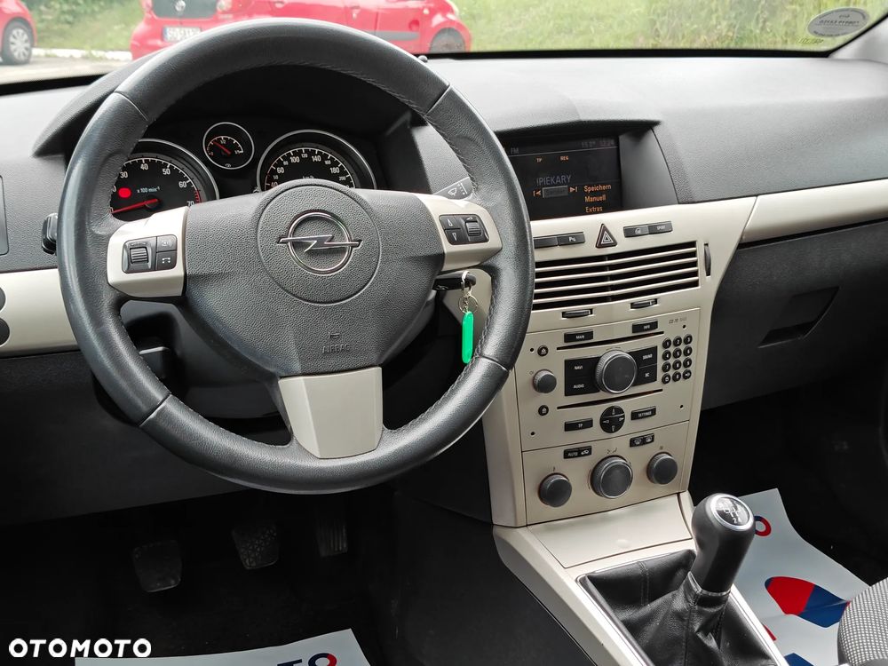 Opel Astra 1.8 Sport - 15