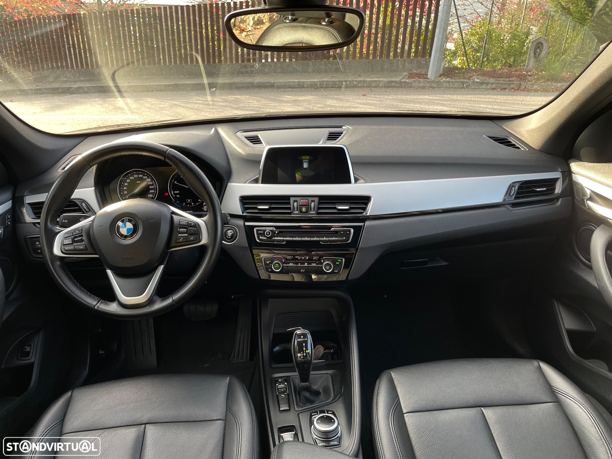 BMW X1 16 d sDrive Auto Line Sport - 23