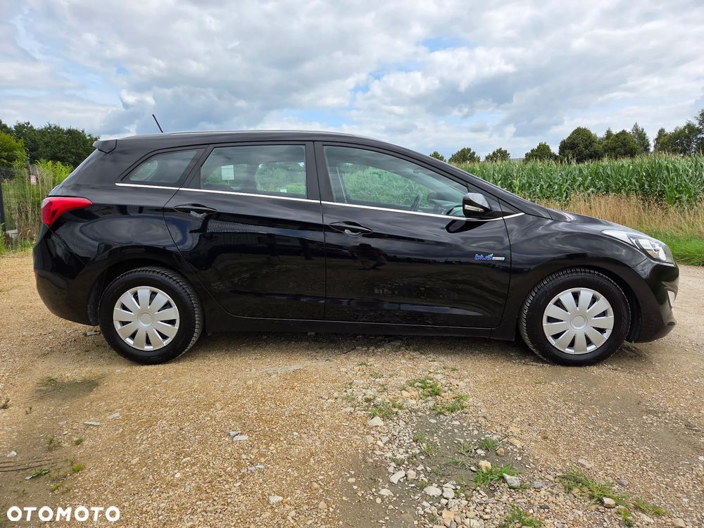 Hyundai i30 1.6 CRDi BlueDrive Comfort - 4