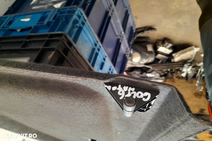 Polita portbagaj 1K6867769 1K6867769 Volkswagen VW Golf 6 [2008 - 201 - 4