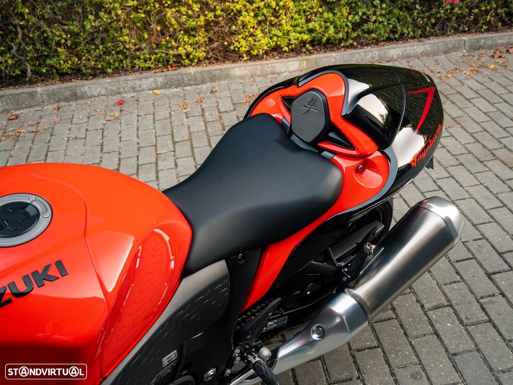 Suzuki Hayabusa Edição 25 Anos - 12