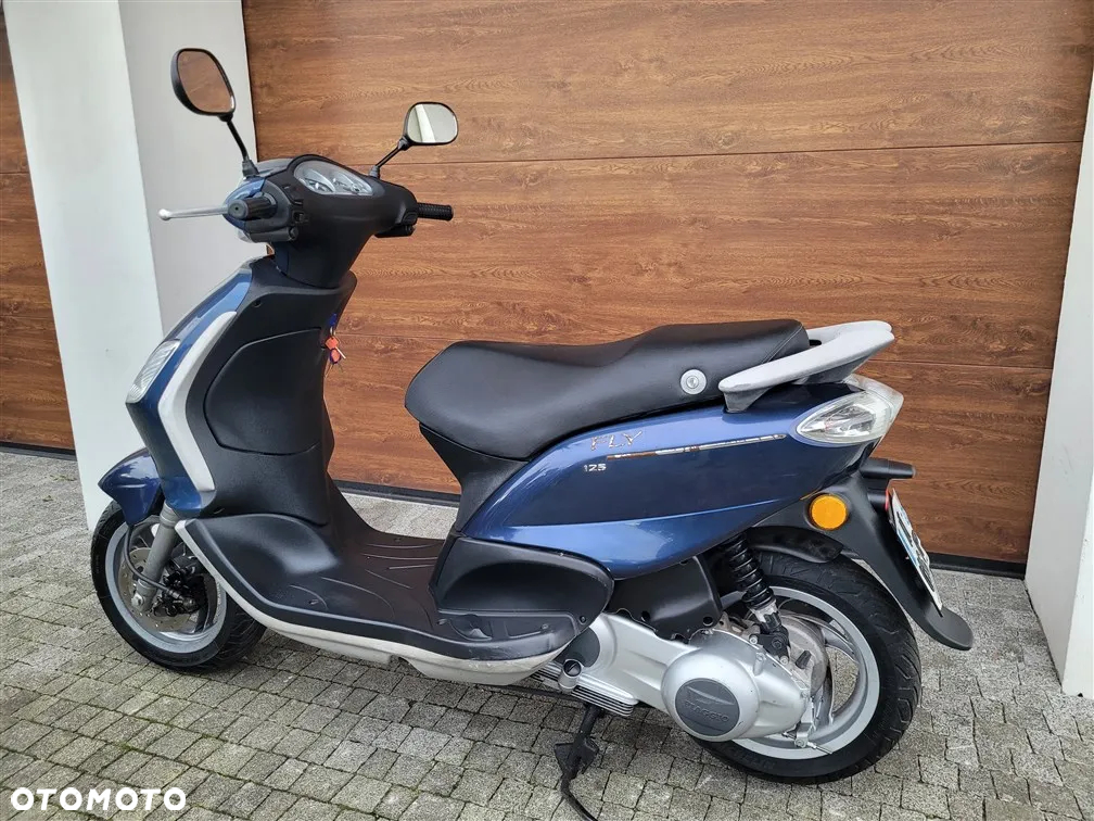 Piaggio FLY - 8