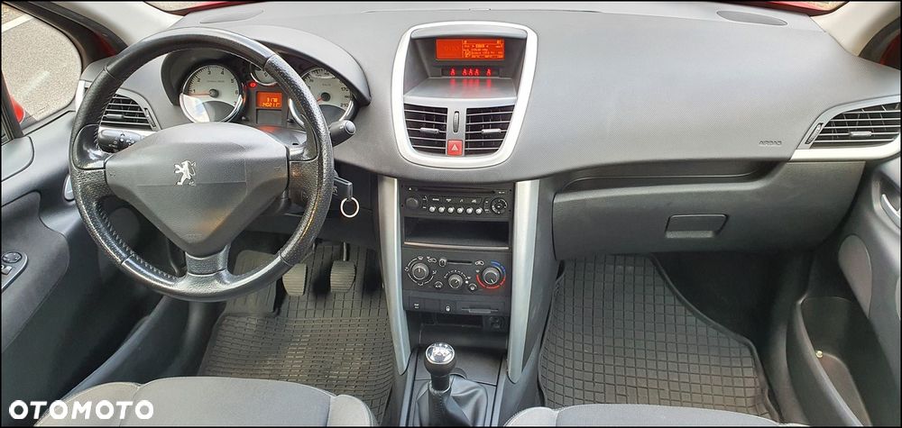 Peugeot 207 1.4 Presence - 10