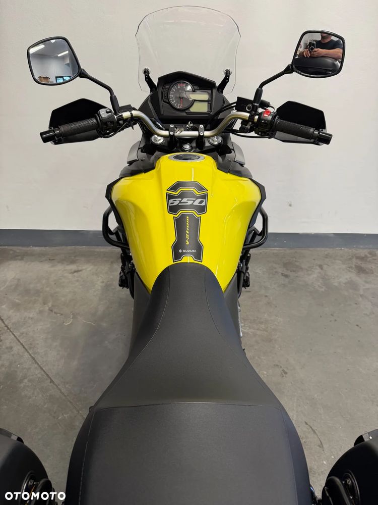 Suzuki V-STROM - 38