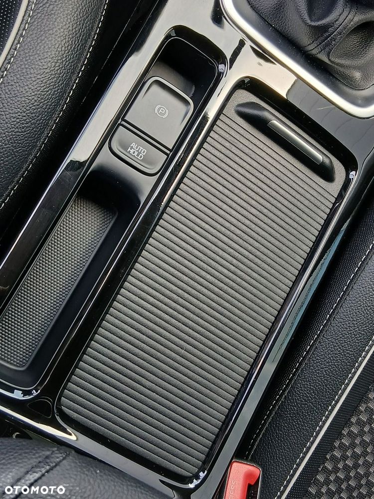 Kia Ceed 1.4 T-GDI L Business Line - 28