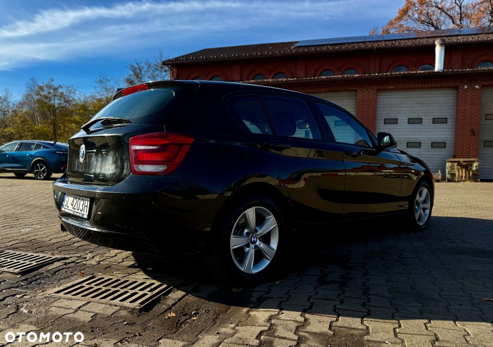 BMW Seria 1 114i - 8