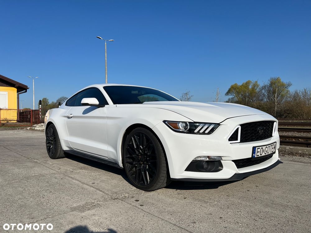 Ford Mustang 2.3 EcoBoost - 18