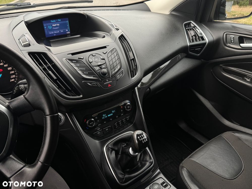 Ford Kuga 2.0 TDCi 4x4 Titanium - 8