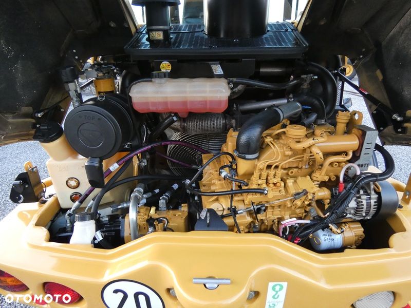 Caterpillar CAT 906H2 Z Niemiec / Ładny Stan / 5.958mtg / kilka sztuk / - 15