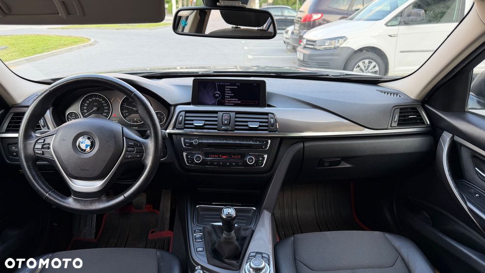BMW Seria 3 318d Modern Line - 10