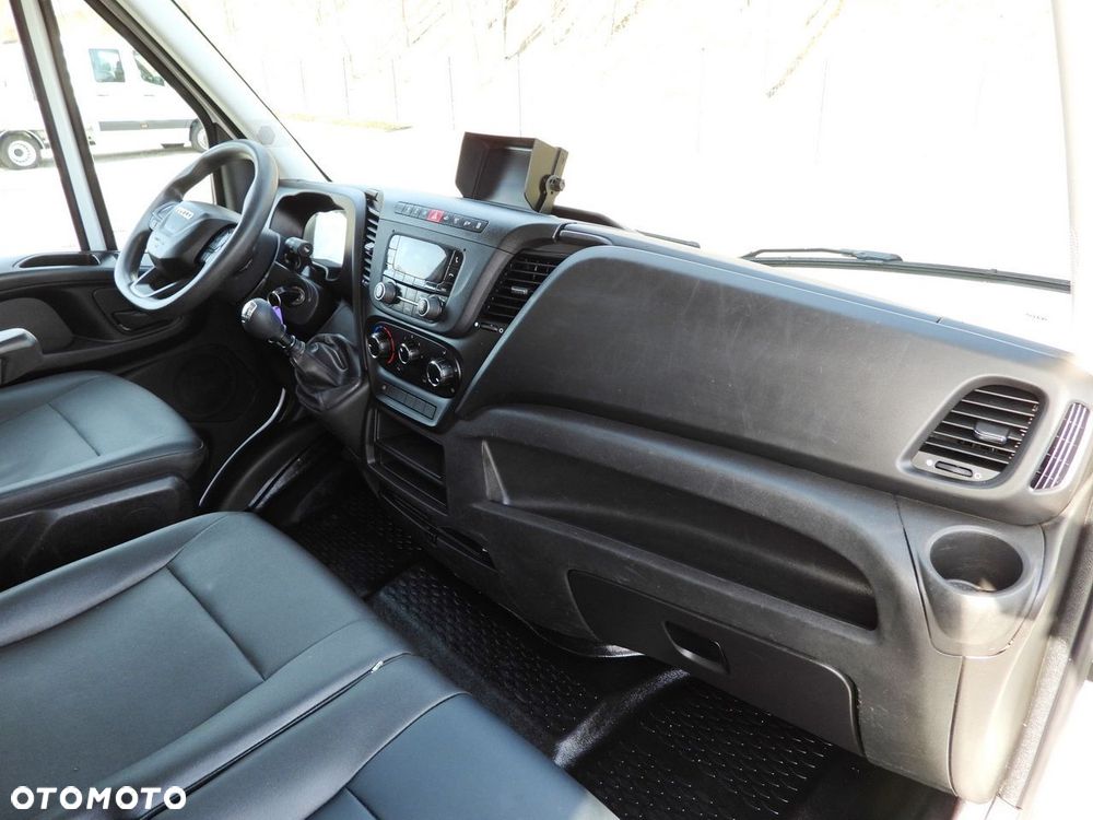 Iveco DAILY 35C14 WYWROTKA TEMPOMAT BLIŹNIACZE KOŁA KLIMATYZACJA  140KM - 39