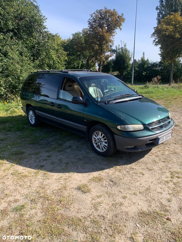 Chrysler Grand Voyager SE 3.3L - 3