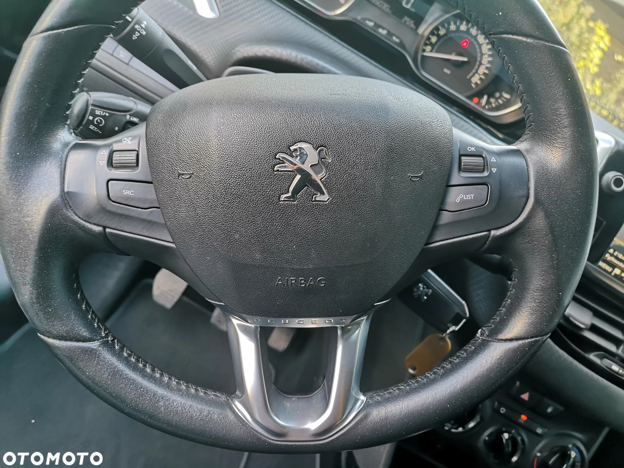 Peugeot 2008 1.5 BlueHDi Style - 10