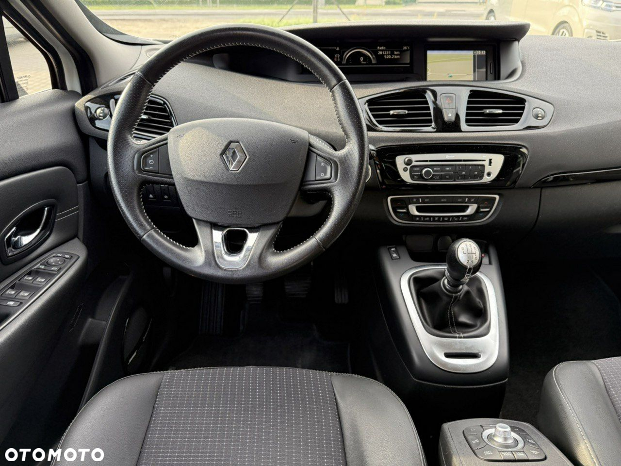 Renault Scenic 1.6 dCi Bose - 17