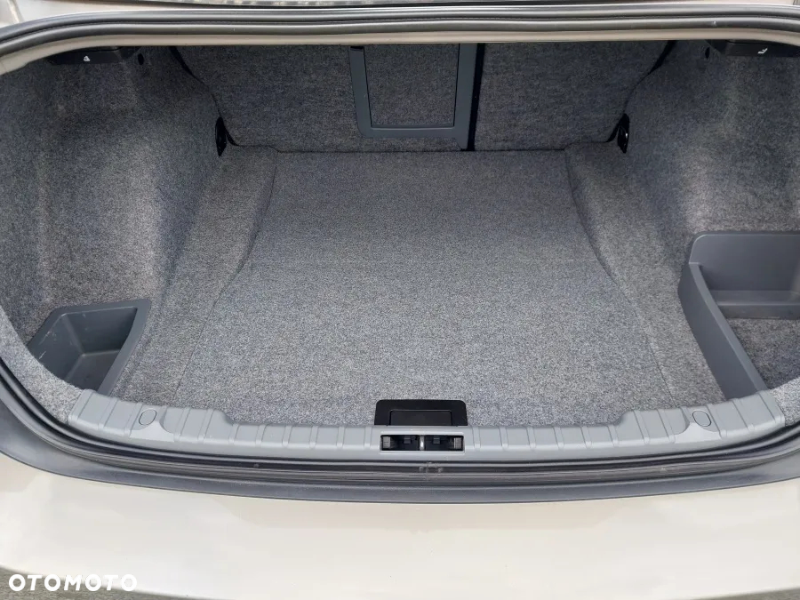 BMW Seria 3 - 28