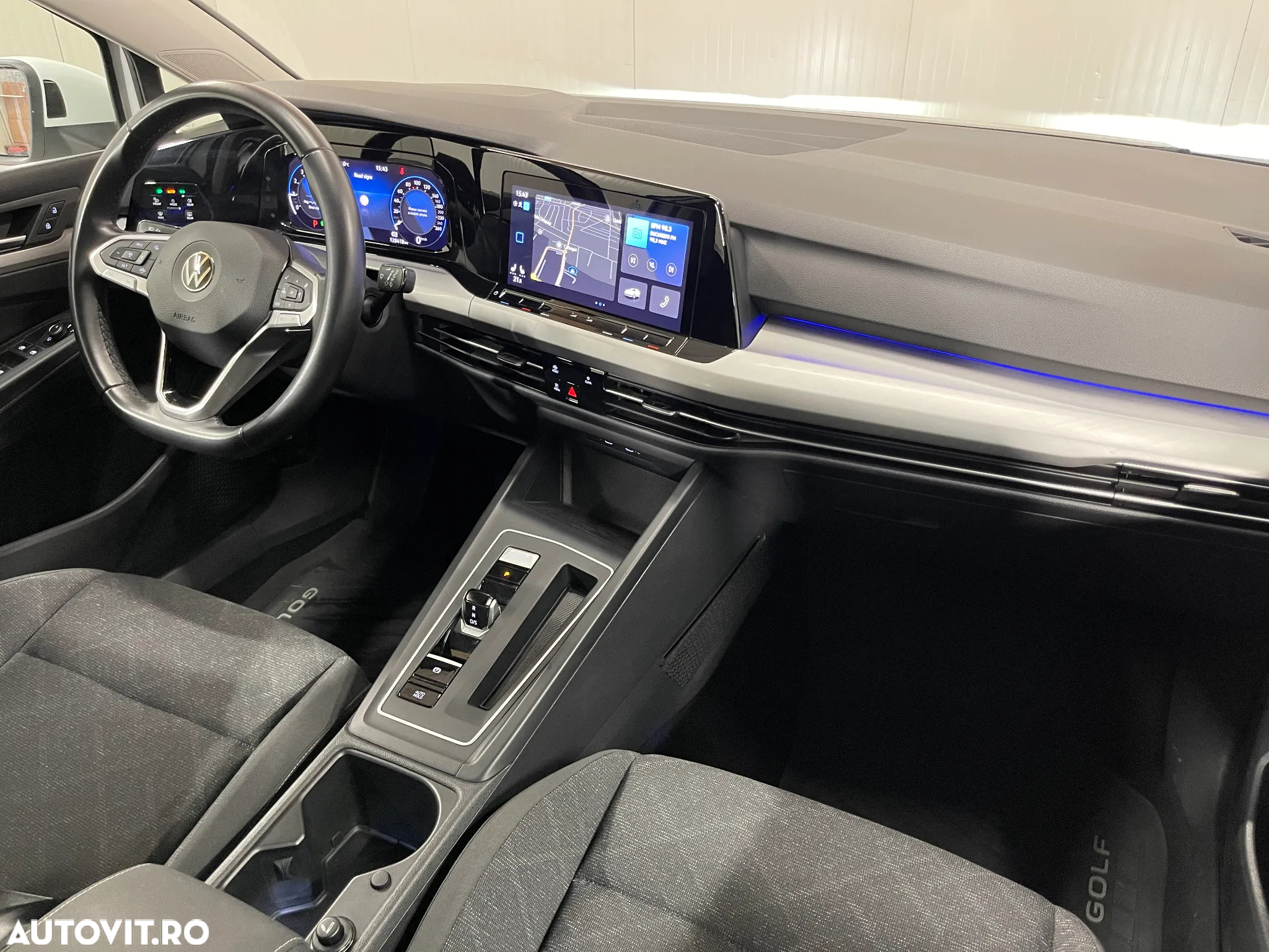 Volkswagen Golf 1.5 eTSI ACT DSG MHEV Life - 9