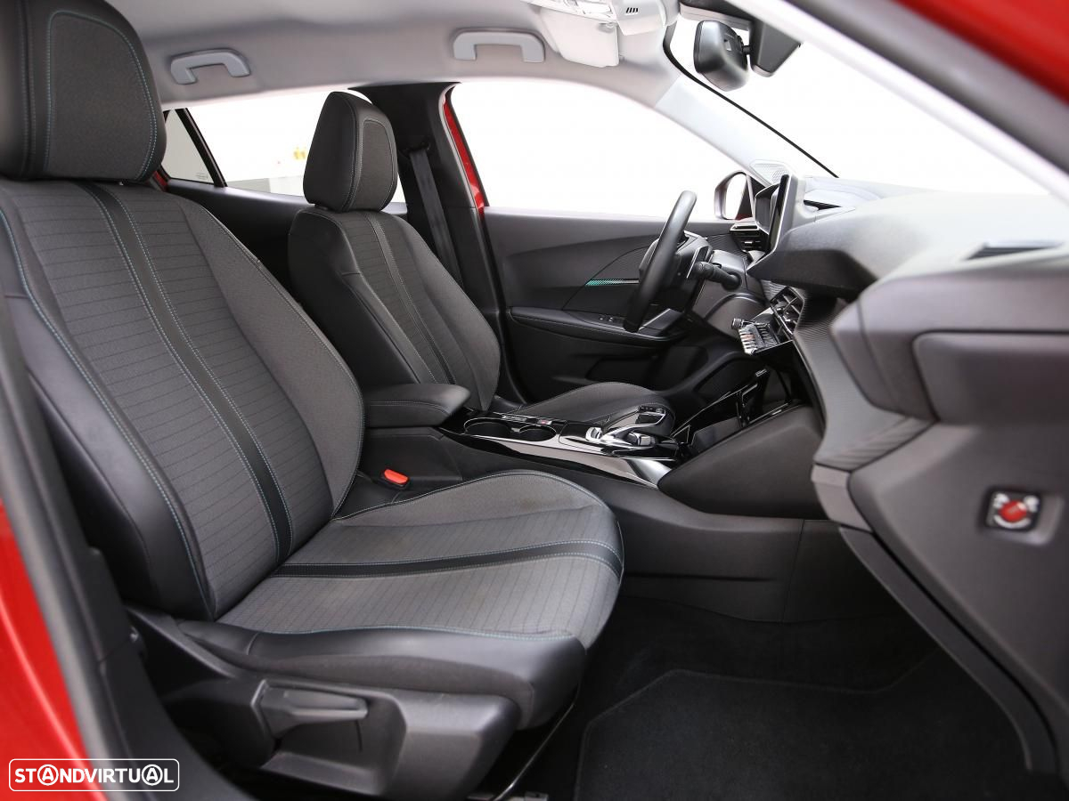 Peugeot 2008 1.5 BlueHDi Allure EAT8 - 10